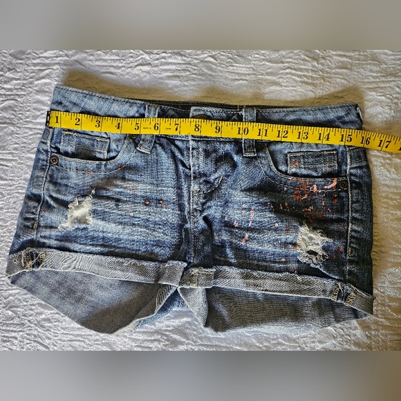Womens Mudd Blue Jean Shorts Size 5 Pink Orange Paint Splatter - Picture 3 of 10